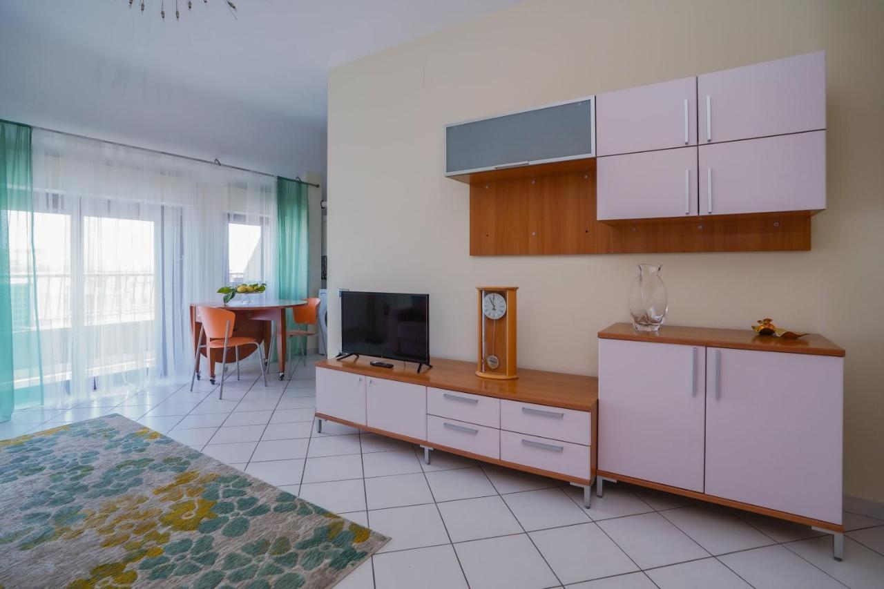 La Casa Di Azzurra Centro Citta Appartamento Fino A 4 Posti Letto E 2 Bagni Фоджиа Экстерьер фото