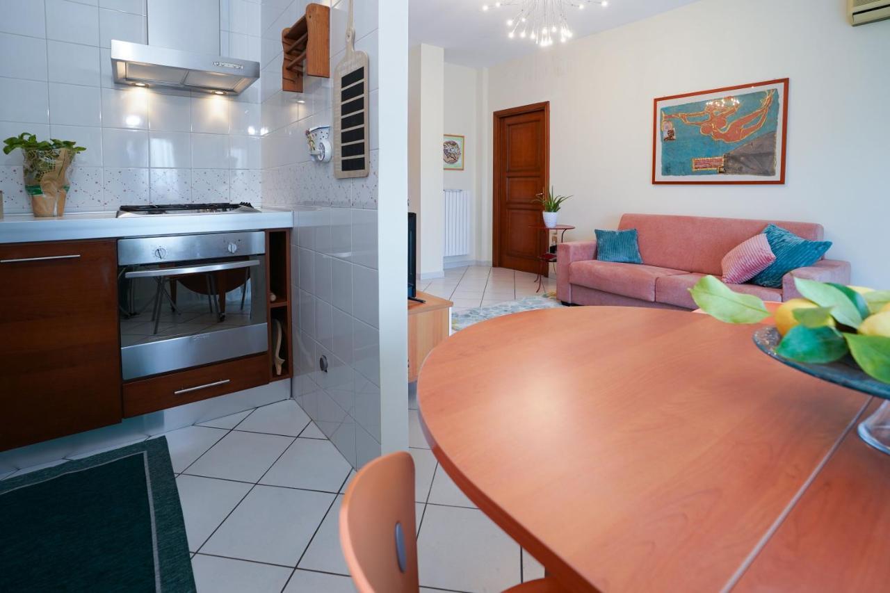 La Casa Di Azzurra Centro Citta Appartamento Fino A 4 Posti Letto E 2 Bagni Фоджиа Экстерьер фото