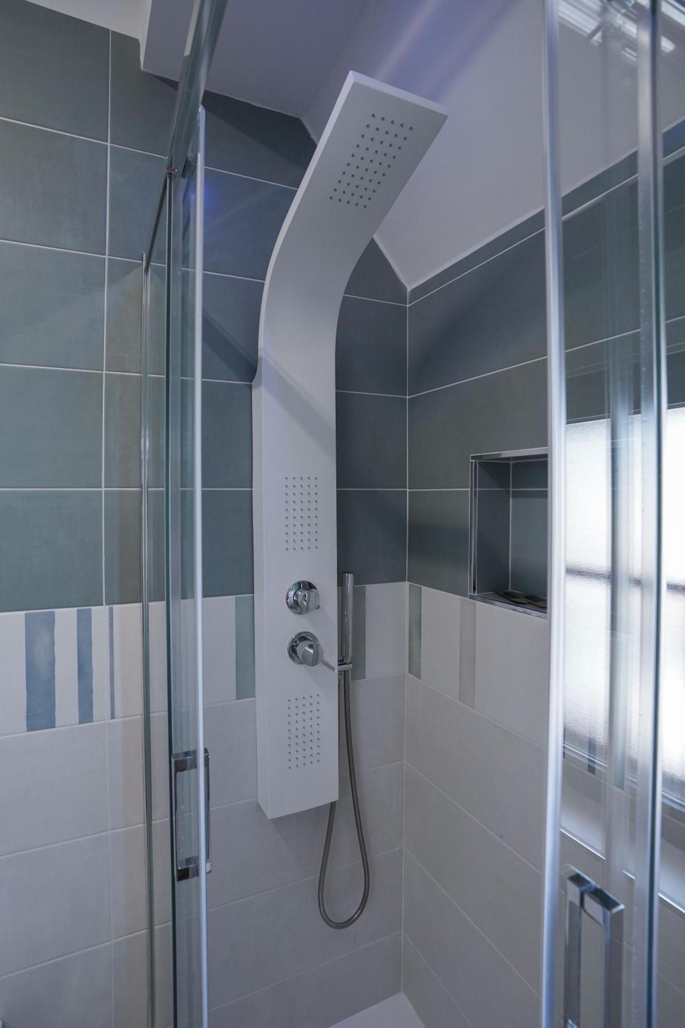 La Casa Di Azzurra Centro Citta Appartamento Fino A 4 Posti Letto E 2 Bagni Фоджиа Экстерьер фото