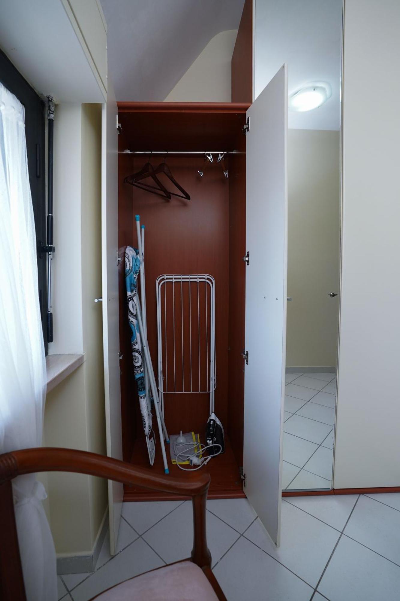La Casa Di Azzurra Centro Citta Appartamento Fino A 4 Posti Letto E 2 Bagni Фоджиа Экстерьер фото