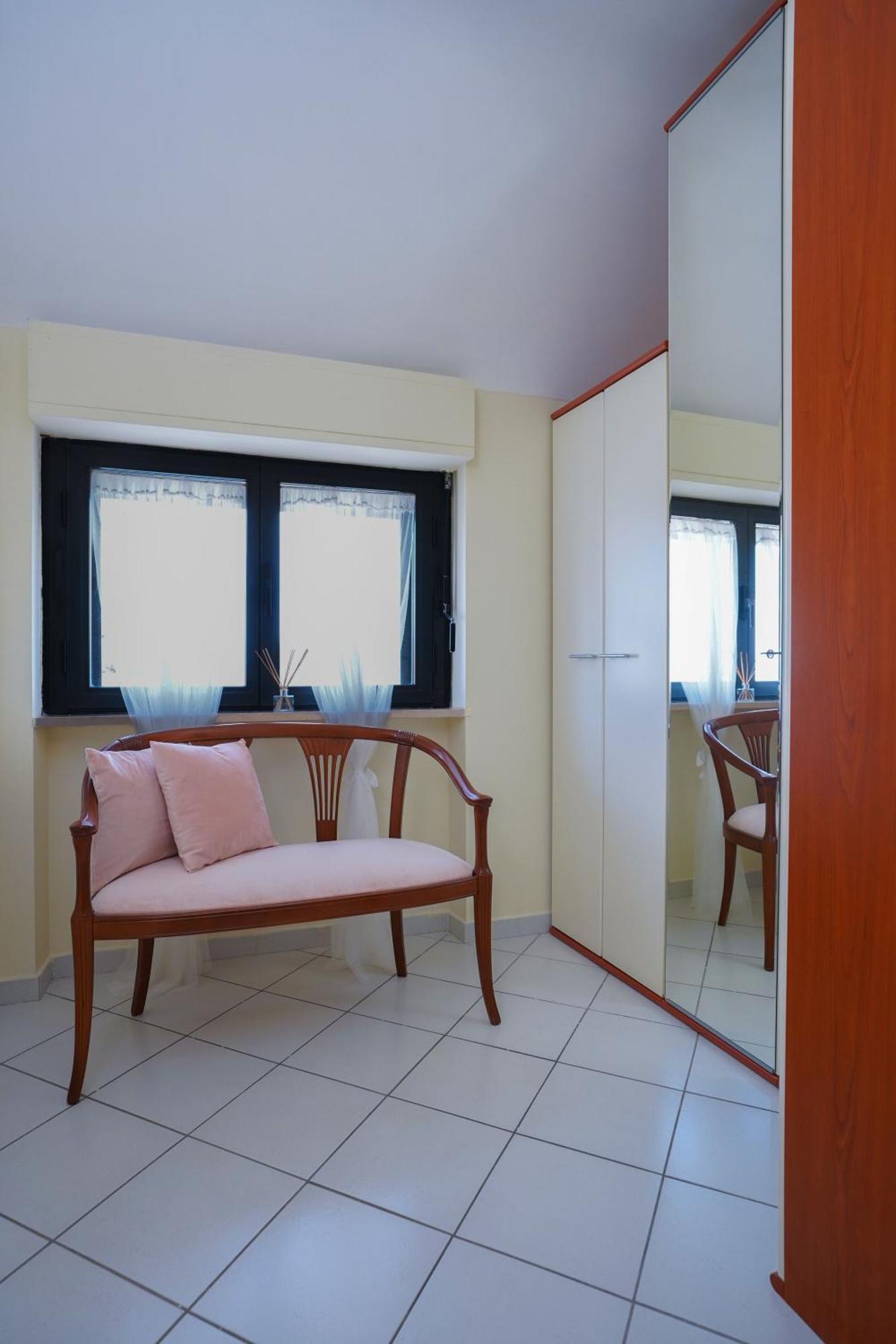 La Casa Di Azzurra Centro Citta Appartamento Fino A 4 Posti Letto E 2 Bagni Фоджиа Экстерьер фото